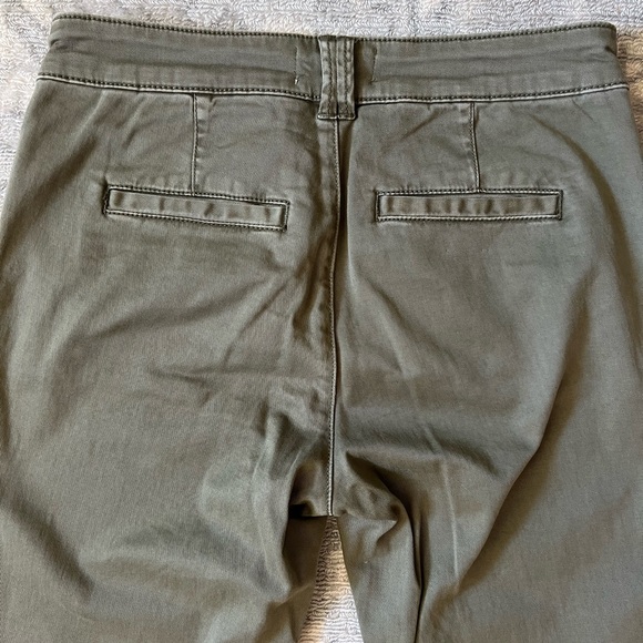 SOLD Relaxed Chino Trousers in moss - Picture 9 of 10